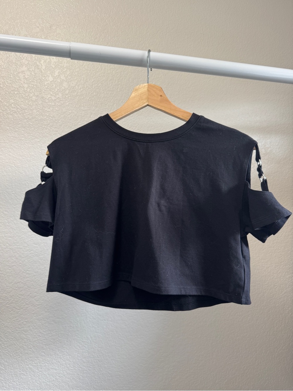 Forever 21 Black Cold-Shoulder Crop Top - Women